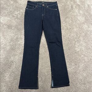Express skyscraper denim! Soft! Size 6 short length like new